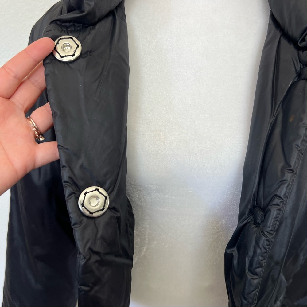 Y2K The Gap Women's Cropped Down Puffer Jacket - Black - Size Medium - Picture 6 of 16